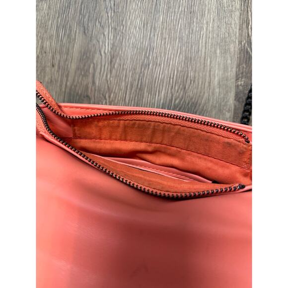Badgley Mischka Coral Quilted Vegan Leather Shoulder Or Cross Body Pockets Purse - Picture 11 of 16